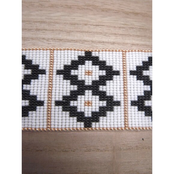Loom Beaded Bracelet White & Black w/ Leather - Picture 3 of 5